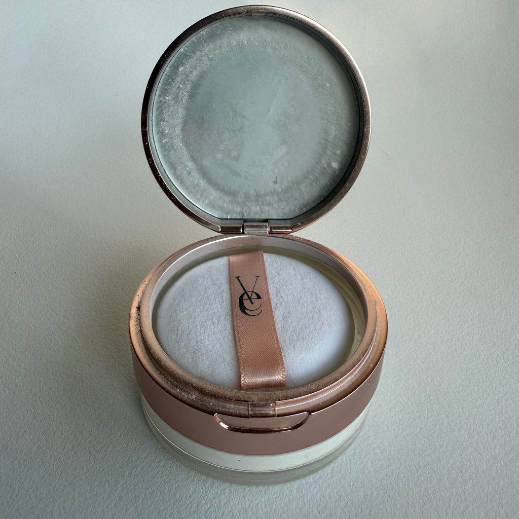 Loose Highlight & Contour VEE BEAUTY