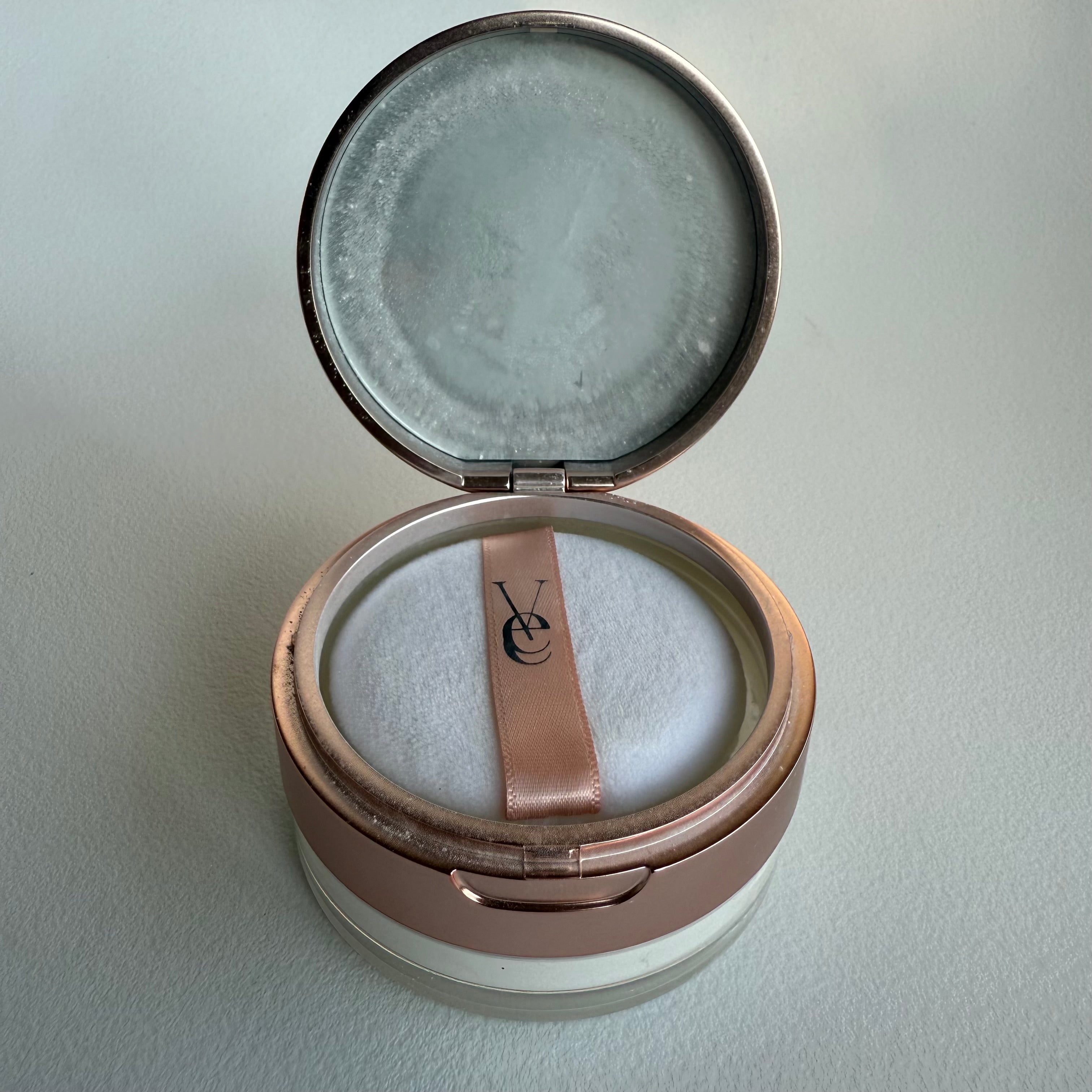 Loose Highlight & Contour VEE BEAUTY