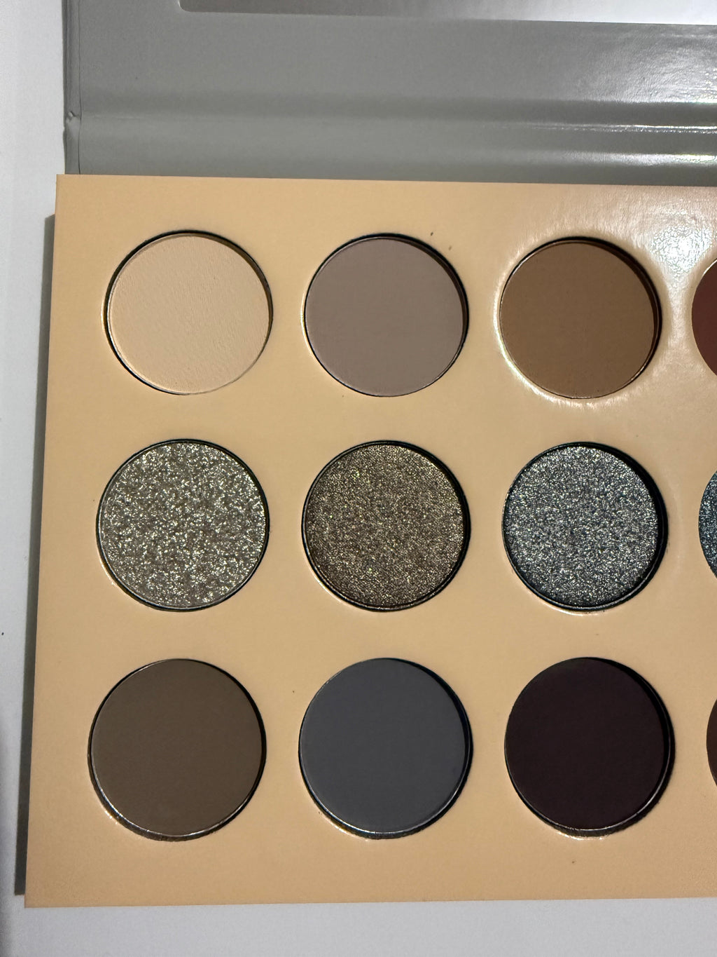 Fard à paupière Annie’s Beauty – Smokey Palette
