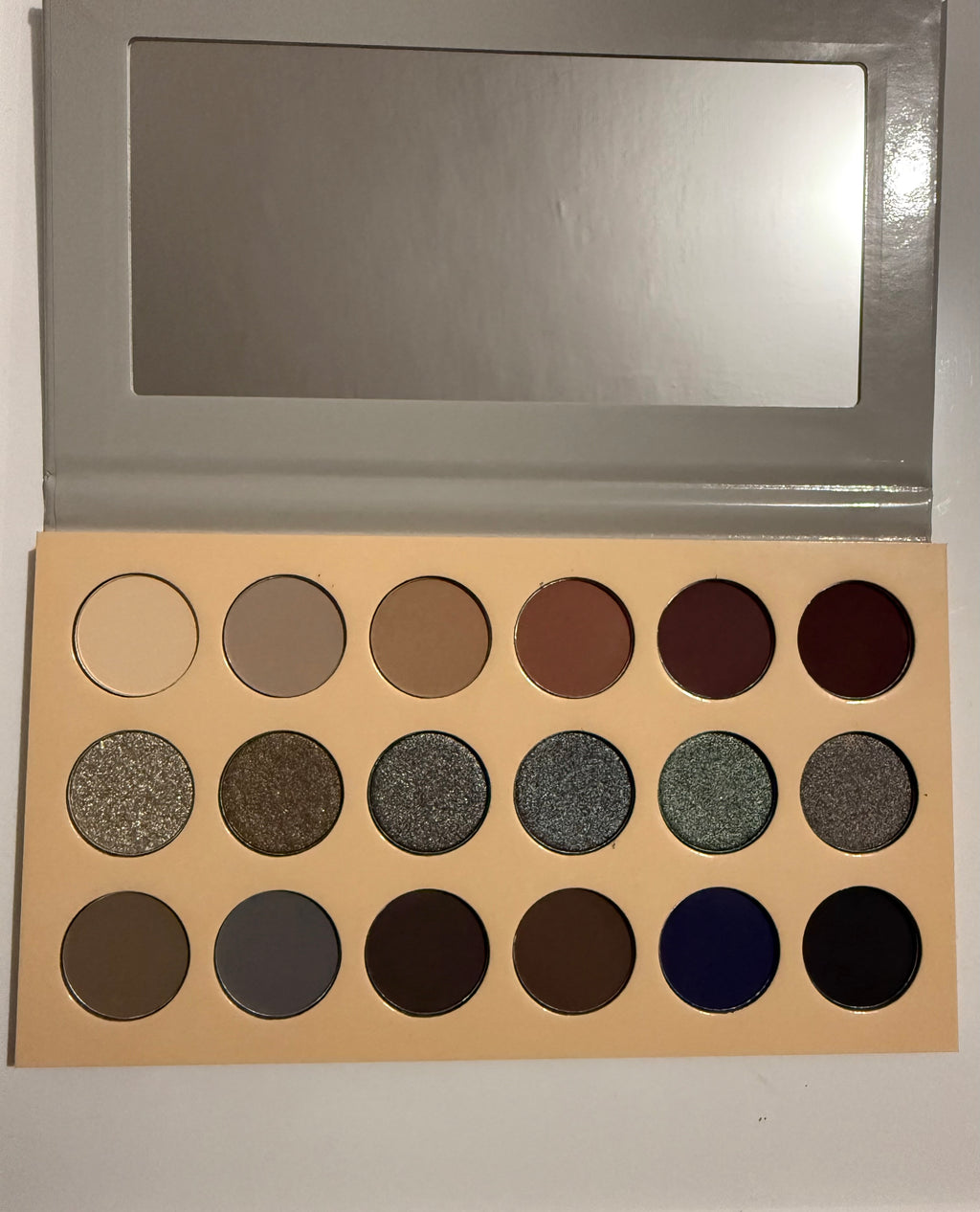 Fard à paupière Annie’s Beauty – Smokey Palette
